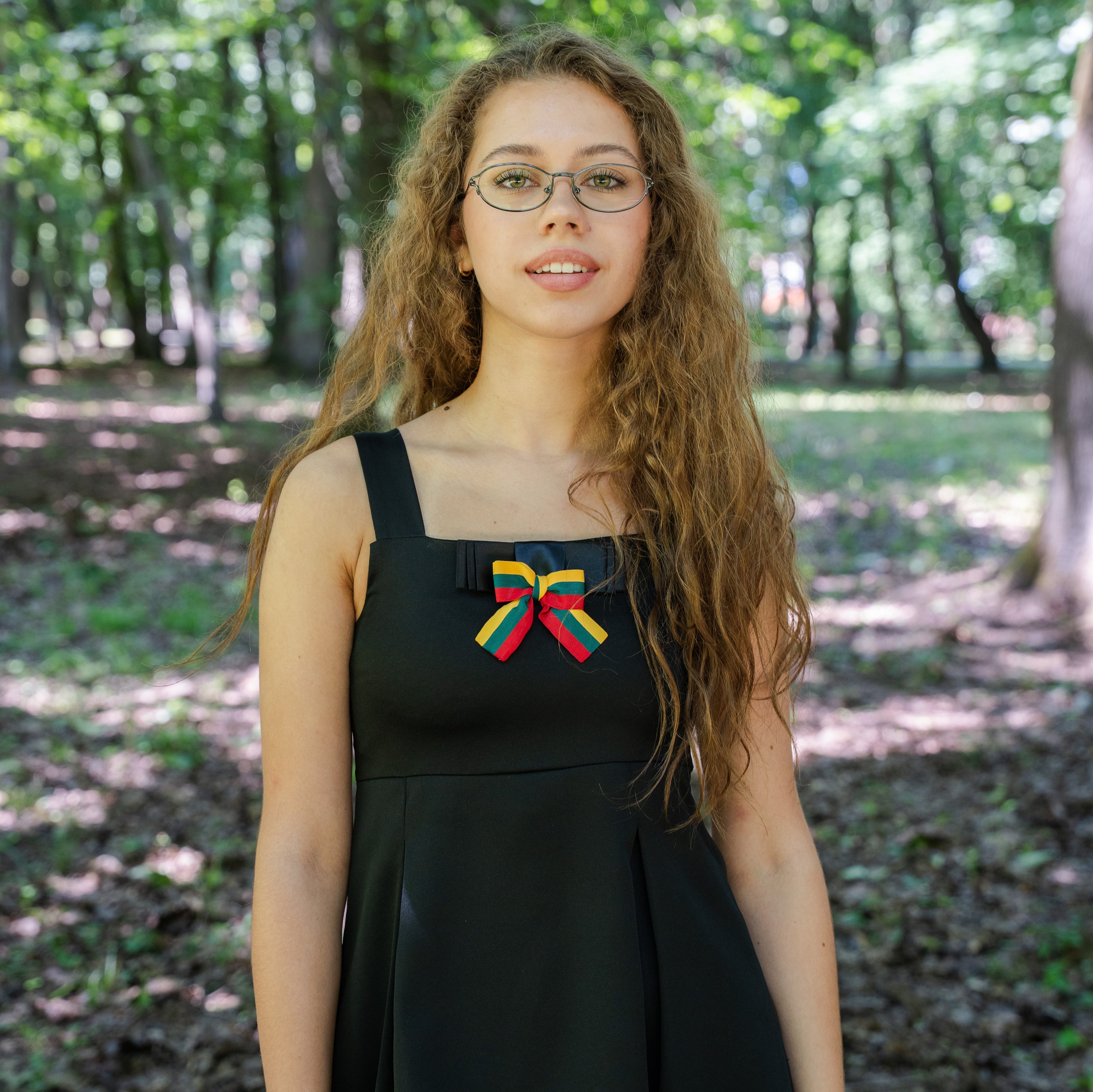 Kaspinas-segė į rūbus